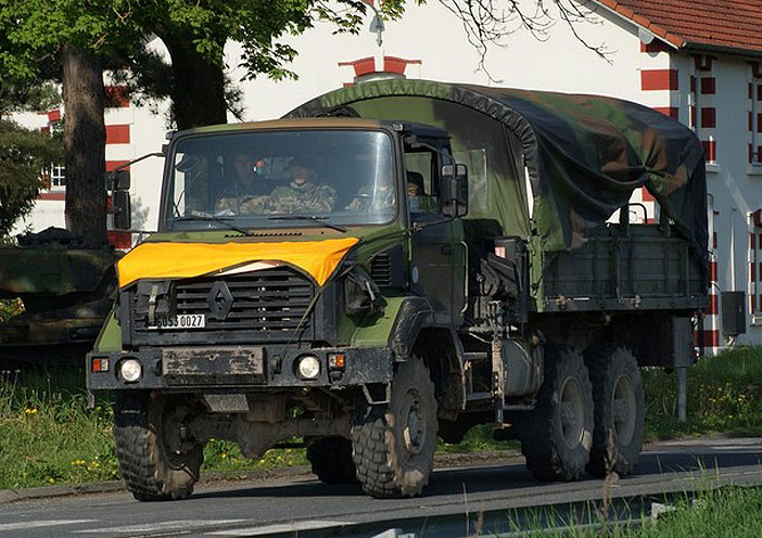Renault GBC180, cabine tôlée type 1.2, cargo, BMH, 6053-0027, 126e Régiment d'Infanterie ; 2013