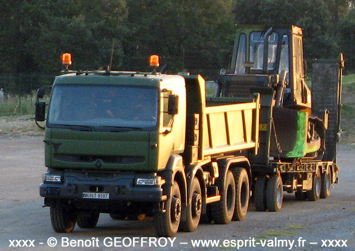6063-0507 : Renault Kerax 420.32, 8x4, benne 10m3, 5e Régiment du Génie ; 2008
