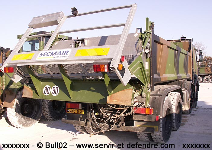 Renault Kerax 420dCi 8x4, benne de 10m3, 6063-0449, gravillonneur, 19e Régiment du Génie d'Afrique ; 2012