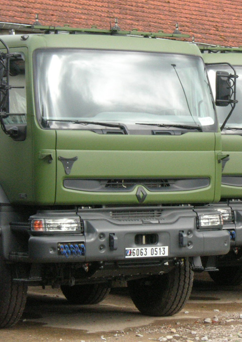 6063-0513 : Renault Kerax 420.32, 8x4, benne, 5e Régiment du Génie ; 2007