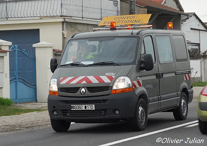 6082-0170 : Renault Master 120 dCi, ConvEx, 516e Régiment du Train ; 2013 (photo Olivier JULIAN)