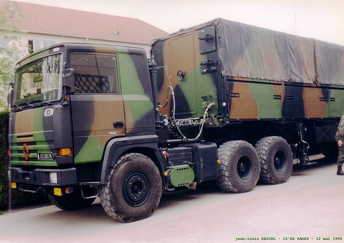 6923-0570 : Renault R390 6x4, TSR du système d'arme Hadès, 15e Régiment d'Artillerie ; 1996