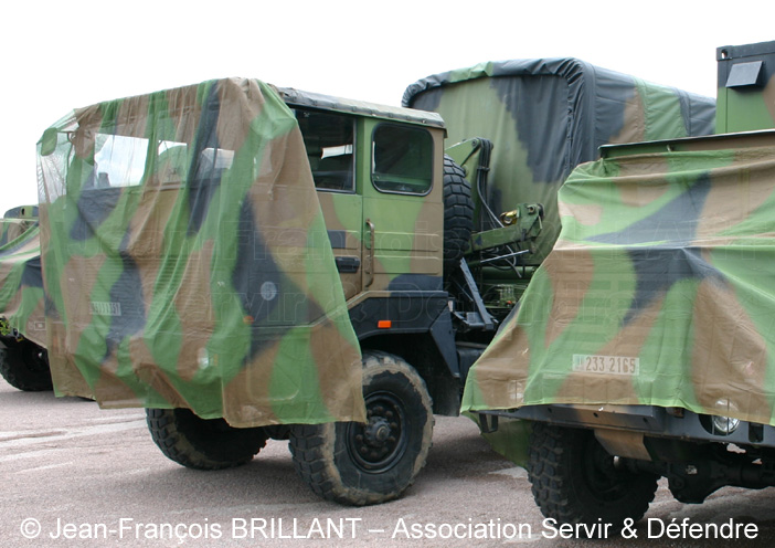 6903-1351 : Renault TRM 10.000 cargo, BMH (Bras de Manutention Hydraulique), couchette, 54e Régiment d'Artillerie ; 2005