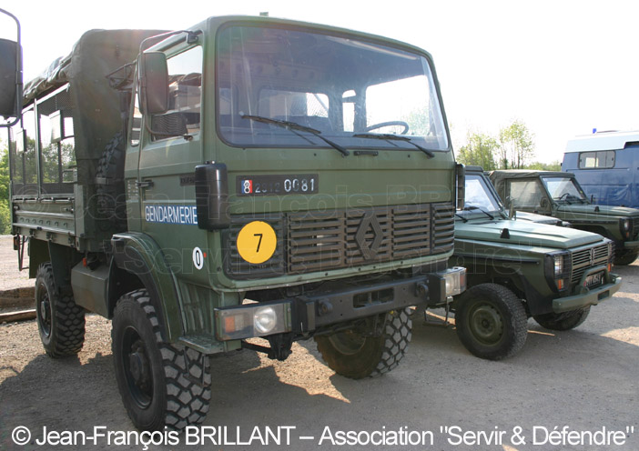 2912-0081 : Renault TRM 2.000 "Maintien de l'Ordre", Escadron de Gendarmerie Mobile 26/6 ; 2007