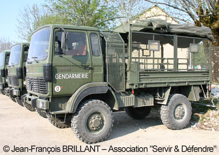 6882-0262 : Renault TRM 2.000 "Maintien de l'Ordre", Escadron de Gendarmerie Mobile 26/6 ; 2007