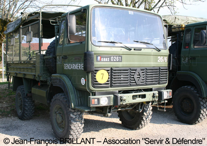 6882-0261 : Renault TRM 2.000 "Maintien de l'Ordre", Escadron de Gendarmerie Mobile 26/6 ; 2007