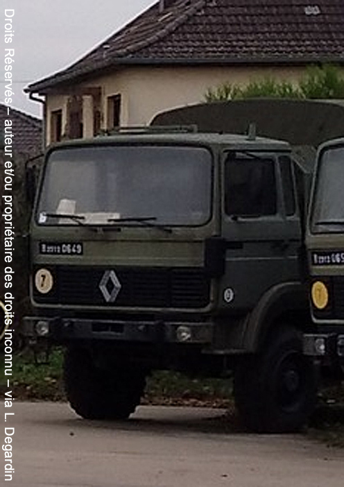 2912-0649 : Renault TRM 2.000, PRB (Plateau Ridelles Bâché), Maintien de l'Ordre, Escadron de Gendarmerie Mobile ? ; date inconnue