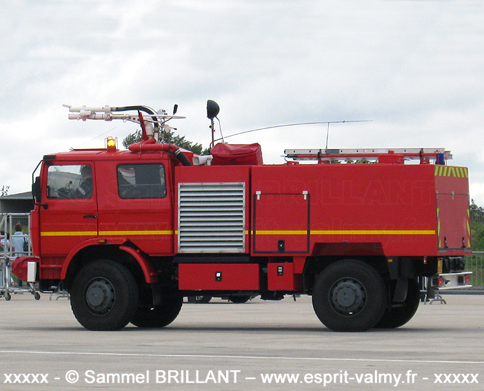 RENAULT SIDES VIRP 10 M7 ARMEE DE L'AIR KAKI ALERTE 1/43