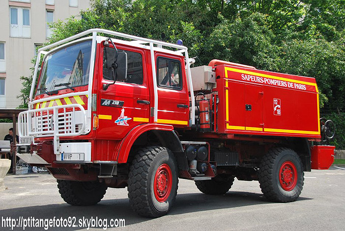 6983-0194 : Renault Sides M210.14 VIVP (Véhicule d'Intervention Voie Publique), Brigades des Sapeurs-Pompiers de Paris ; 2014