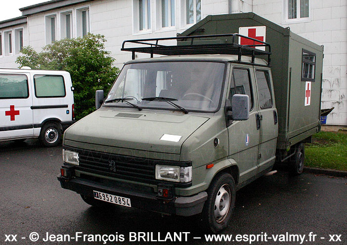 Peugeot J5 2.5 TD 4x4, Poste de Secours Mobile, 6952-0854 ; Centre Médical des Armées de Phalsbourg