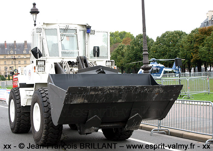 Volvo BM L90C ; Préfecture de Police de Paris, DOSTL