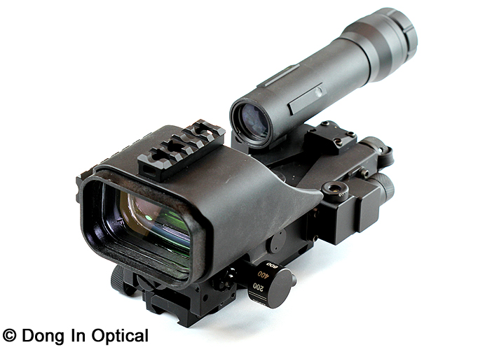 DCL110AD-3X : viseur holographique pour armes de calibre 12,7 x 99 NATO (.50 BMG) ou 7,62 x 51 NATO, avec tripleur optique