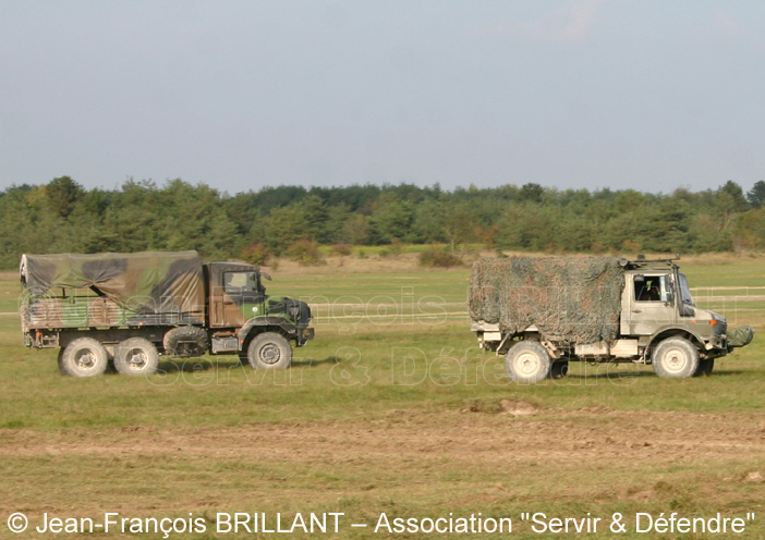 Mercedes Unimog U1300, cargo, bâché, treuil, mitrailleuse, Batterie Para-Commando ; 2007