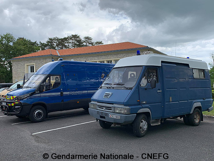 Iveco VCT (Véhicule de Commandement et de Transmissions), FF-743-XS, Centre National d'Entraînement des Forces de la Gendarmerie ; 2019